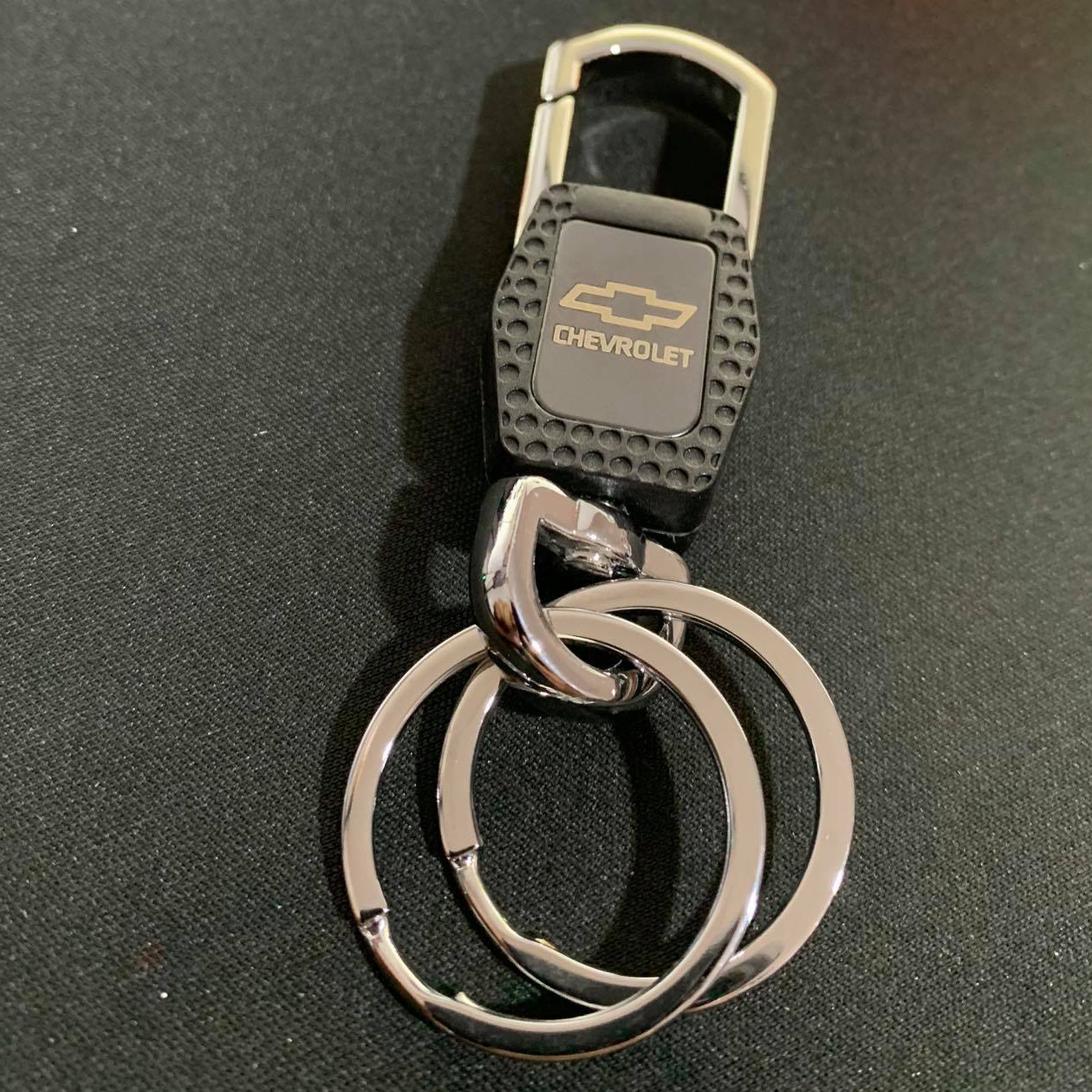 CHEVROLET Double Ring Car Motorcycle Key chain Universal Aluminum Alloy Chrome Black Keychain